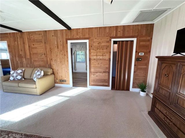 7445 Orion 1, Van Nuys, CA 91406