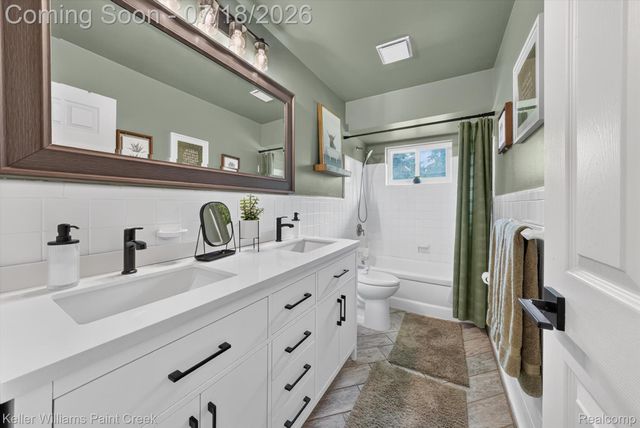 2935 Saint Jude Drive, Waterford Charter Township, MI 48329