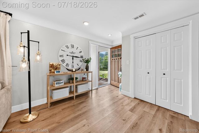 2935 Saint Jude Drive, Waterford Charter Township, MI 48329