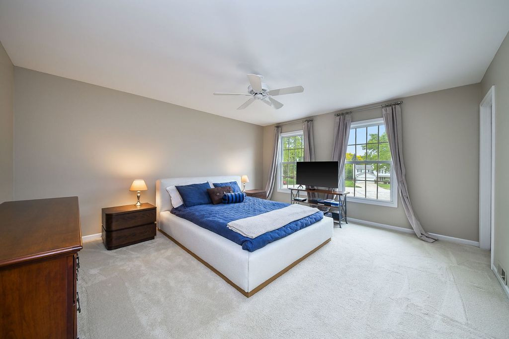 property-img