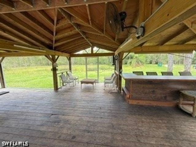 985 Honeybee DR, Naples, FL 34120