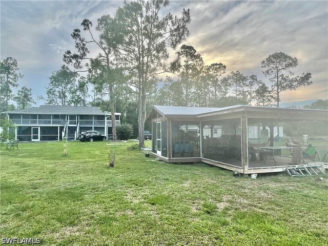 985 Honeybee DR, Naples, FL 34120