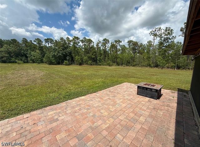 985 Honeybee DR, Naples, FL 34120