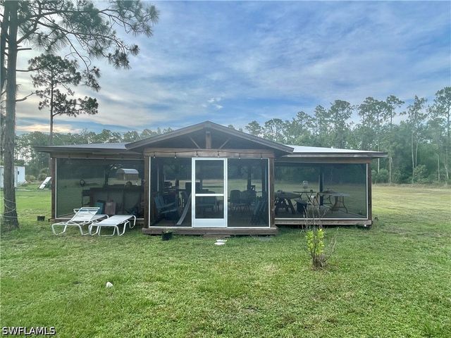 985 Honeybee DR, Naples, FL 34120