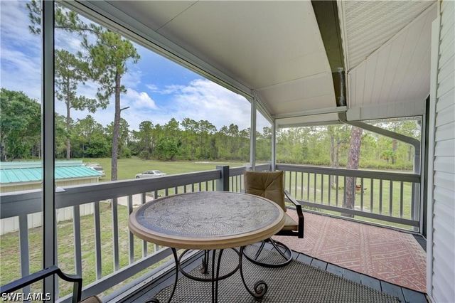 985 Honeybee DR, Naples, FL 34120