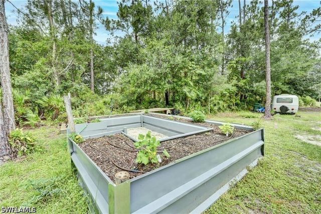 985 Honeybee DR, Naples, FL 34120