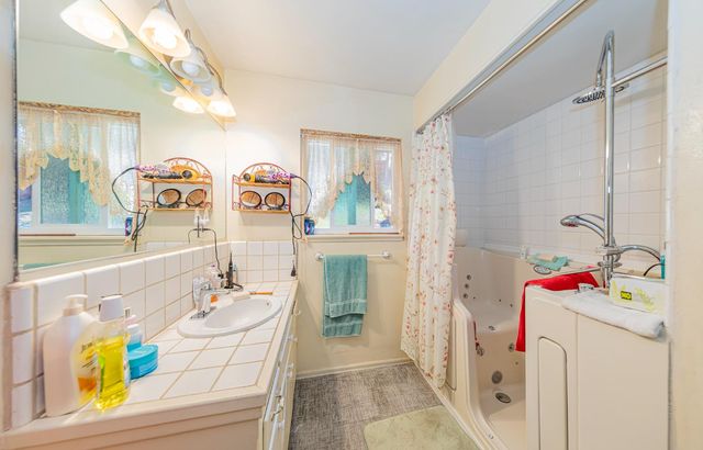 42585 Buckeye Road, Oakhurst, CA 93644