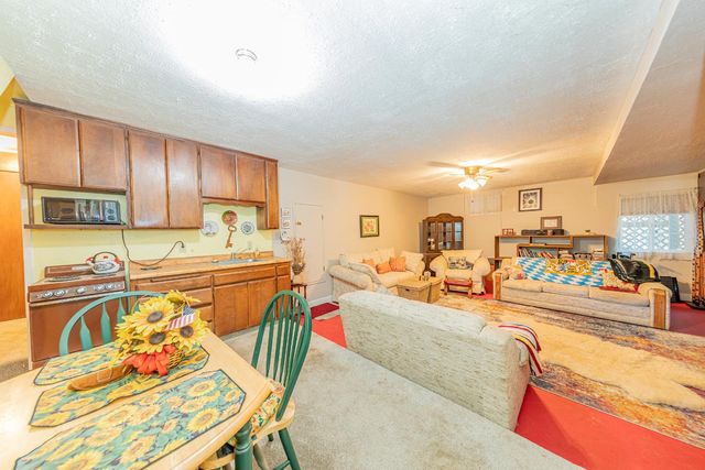 42585 Buckeye Road, Oakhurst, CA 93644