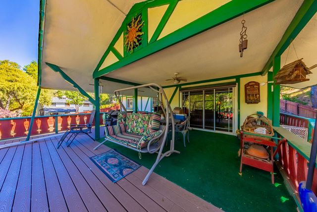 42585 Buckeye Road, Oakhurst, CA 93644