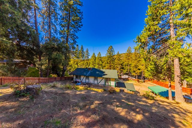 42585 Buckeye Road, Oakhurst, CA 93644
