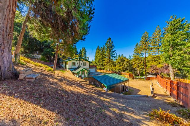 42585 Buckeye Road, Oakhurst, CA 93644