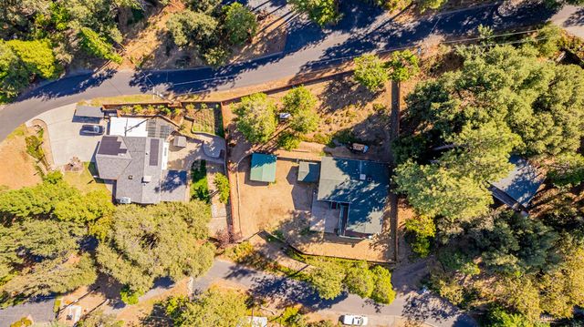 42585 Buckeye Road, Oakhurst, CA 93644