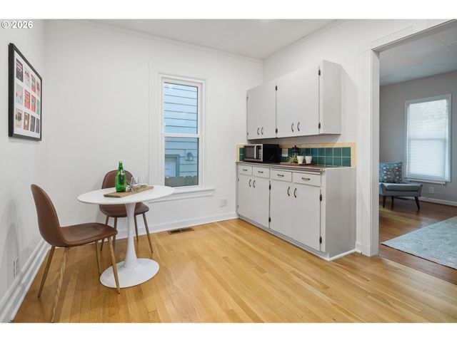 610 Ne 79TH Ave, Portland, OR 97213