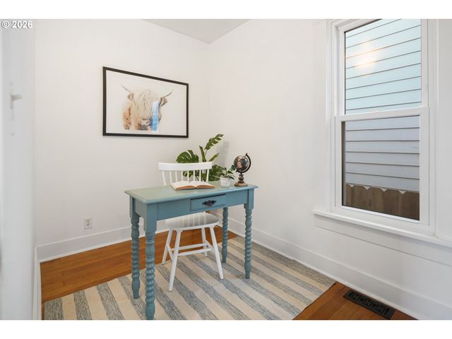 610 Ne 79TH Ave, Portland, OR 97213