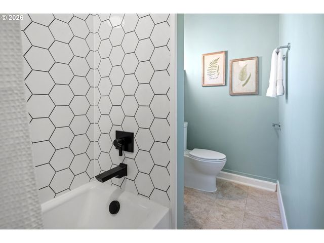 610 Ne 79TH Ave, Portland, OR 97213