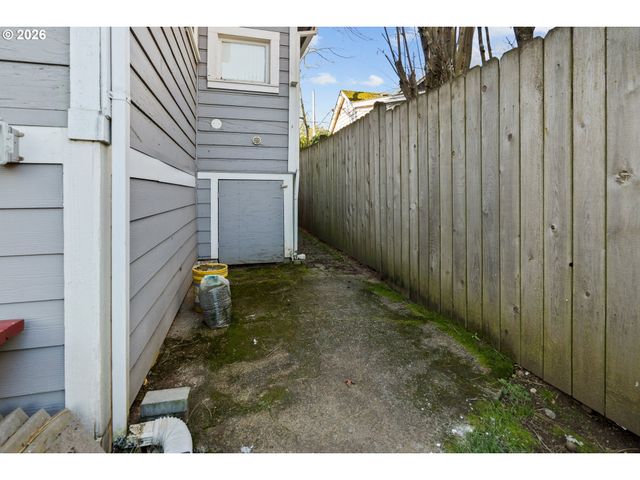 610 Ne 79TH Ave, Portland, OR 97213