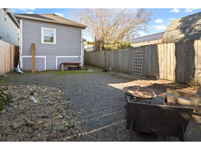 610 Ne 79TH Ave, Portland, OR 97213