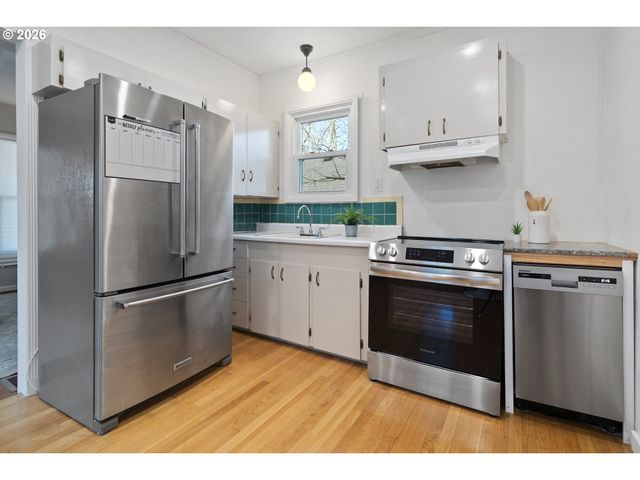 610 Ne 79TH Ave, Portland, OR 97213