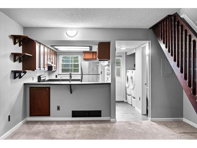 1919 S Balsam St, Lakewood, CO 80227