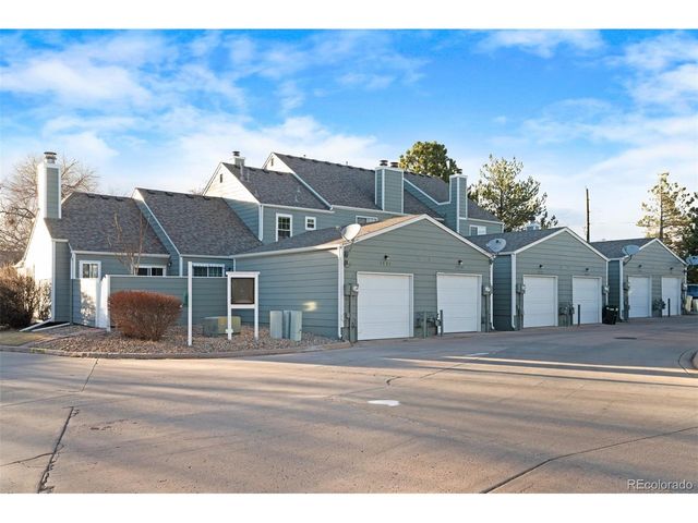 1919 S Balsam St, Lakewood, CO 80227
