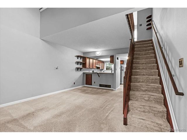 1919 S Balsam St, Lakewood, CO 80227