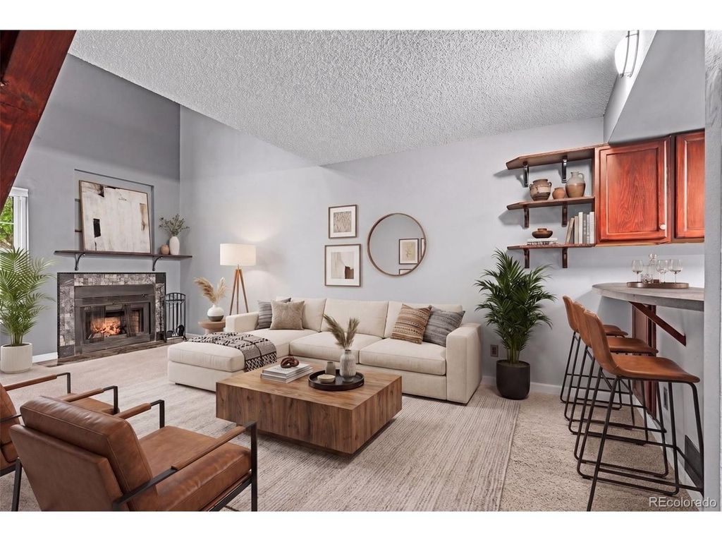 1919 S Balsam St, Lakewood, CO 80227