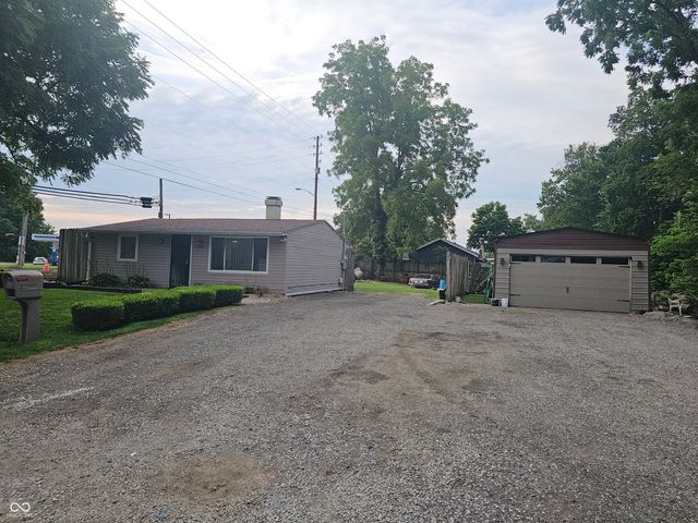2424 W 17th Street, Anderson, IN 46016
