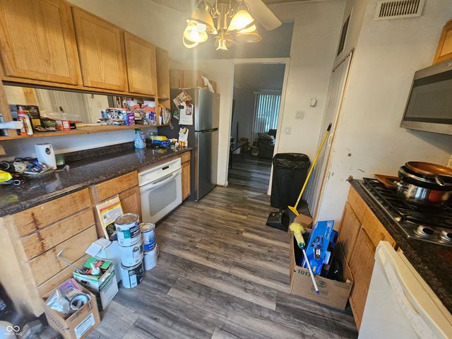 2424 W 17th Street, Anderson, IN 46016