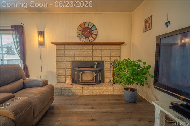 27131 Evelyn Avenue, Brownstown Charter Township, MI 48183