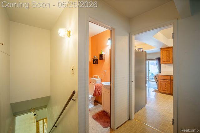 27131 Evelyn Avenue, Brownstown Charter Township, MI 48183