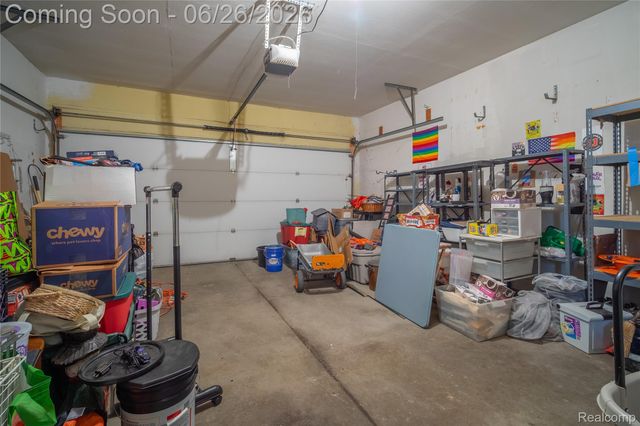 27131 Evelyn Avenue, Brownstown Charter Township, MI 48183