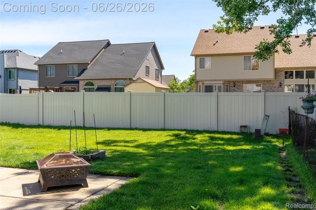 27131 Evelyn Avenue, Brownstown Charter Township, MI 48183