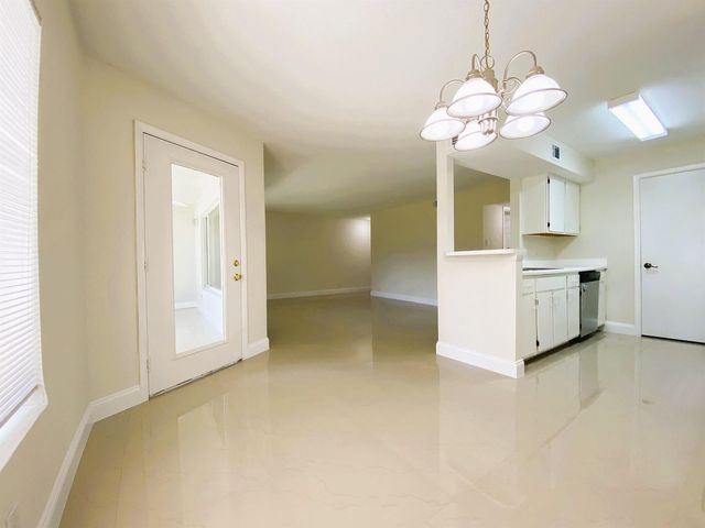 815 W Boynton Beach Boulevard 7-102, Boynton Beach, FL 33426