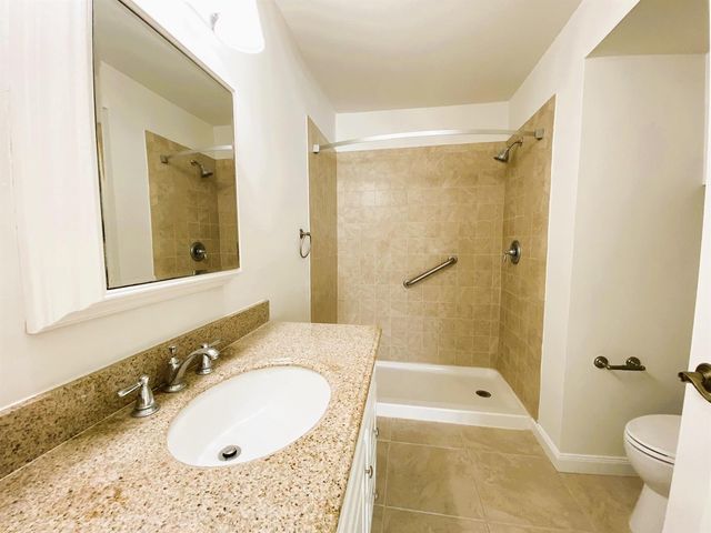 815 W Boynton Beach Boulevard 7-102, Boynton Beach, FL 33426