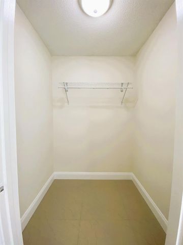 815 W Boynton Beach Boulevard 7-102, Boynton Beach, FL 33426