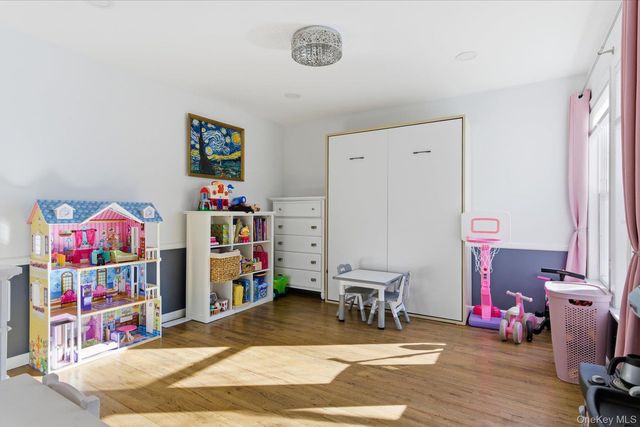 1 Northumberland Drive, Shoreham, NY 11786