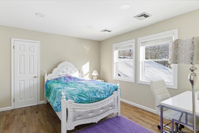 1 Northumberland Drive, Shoreham, NY 11786