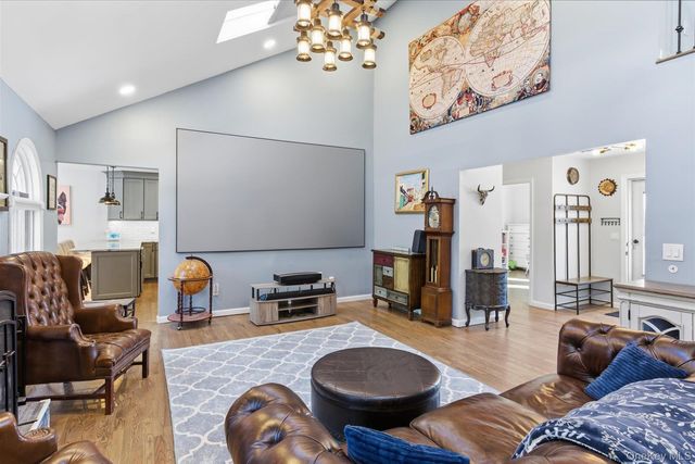 1 Northumberland Drive, Shoreham, NY 11786