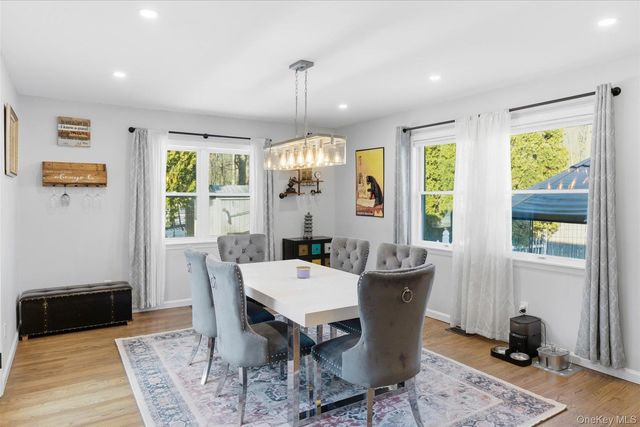 1 Northumberland Drive, Shoreham, NY 11786