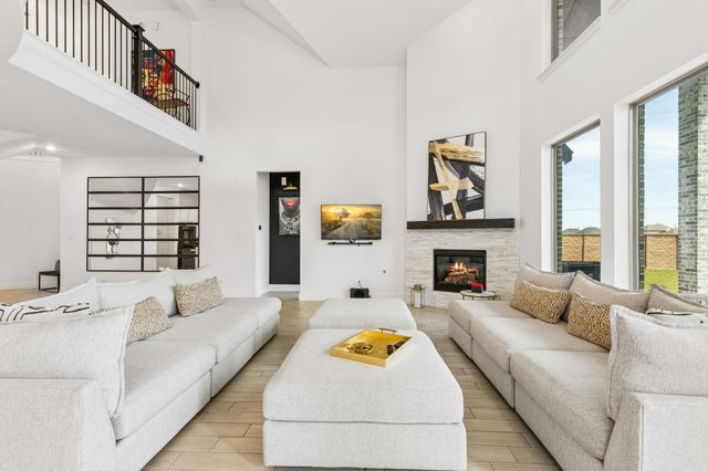 6903 Shoreline View Drive, Katy, TX 77493