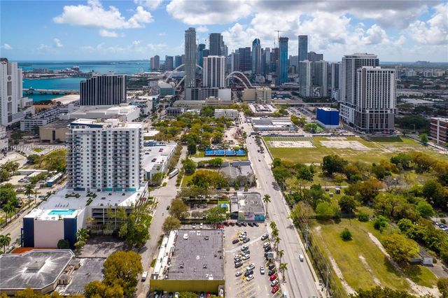 275 NE 18th St 808, Miami, FL 33132