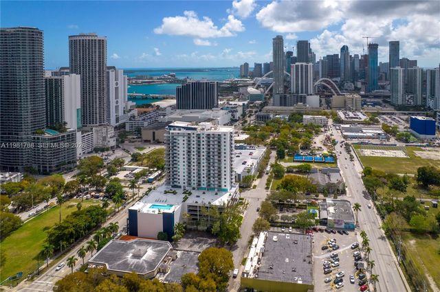 275 NE 18th St 808, Miami, FL 33132