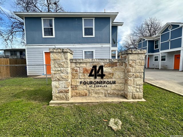 414 Cupples Rd, San Antonio, TX 78237