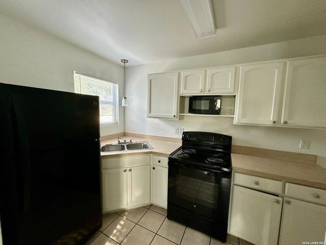 414 Cupples Rd, San Antonio, TX 78237