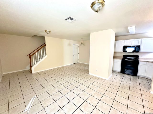 414 Cupples Rd, San Antonio, TX 78237