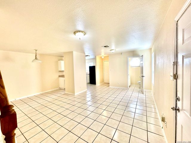 414 Cupples Rd, San Antonio, TX 78237