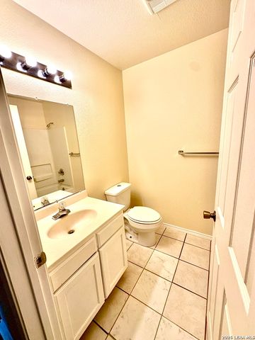 414 Cupples Rd, San Antonio, TX 78237