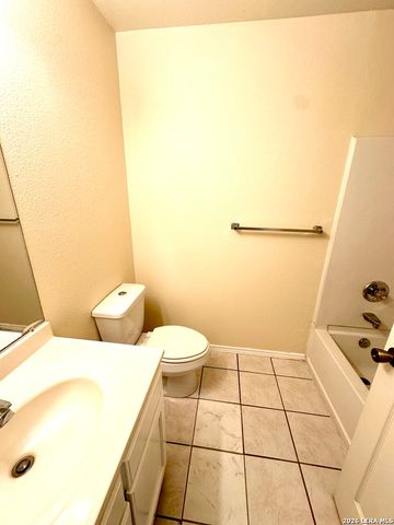 414 Cupples Rd, San Antonio, TX 78237