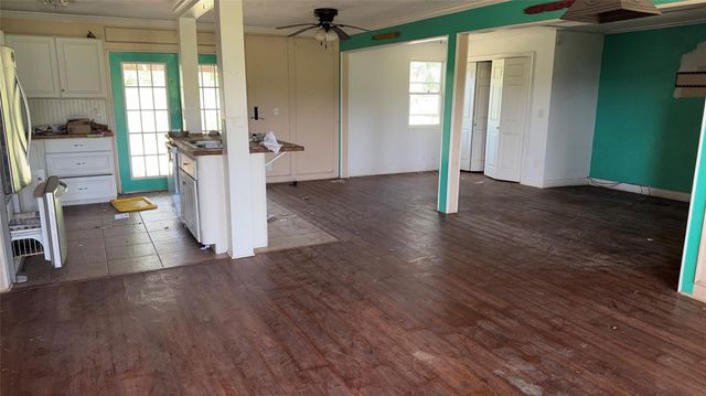 35206 Cattle Creek Road, Pine Island, TX 77445