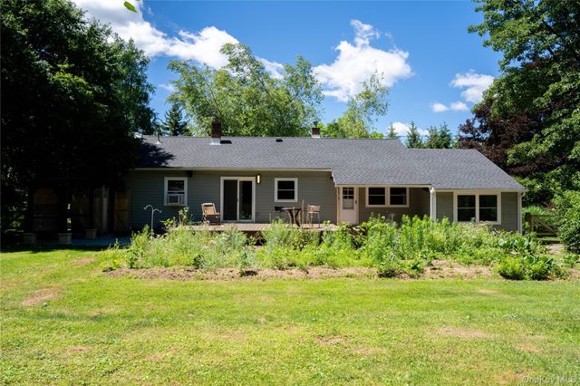46 Schoonmaker Lane, Stone Ridge, NY 12484